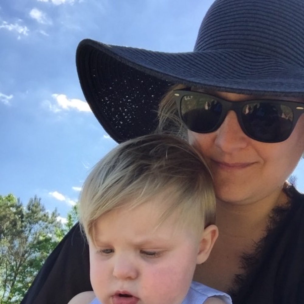 Meet your Posher, Rhae